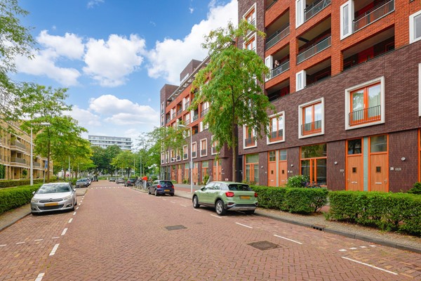 Medium property photo - Leeuwendalersweg 614, 1061 BJ Amsterdam